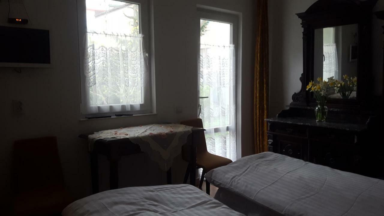 Room In An Old House Truskavets Ngoại thất bức ảnh